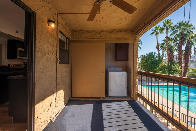 Building Photo - 5300 E Waverly Dr