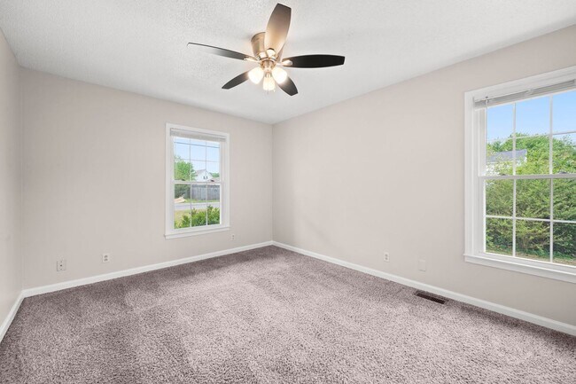 Building Photo - 907 Desota Ln