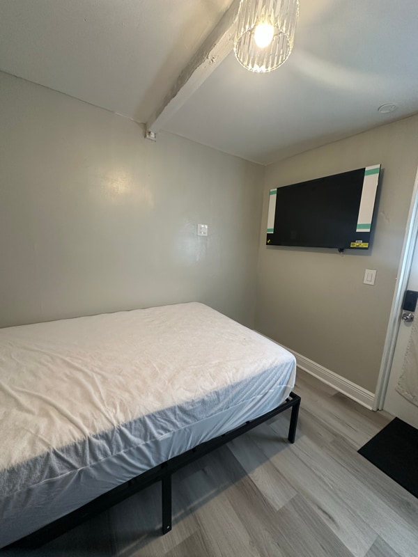 Building Photo - 5819 Hibiscus Rd