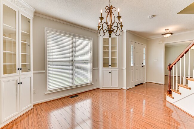 Building Photo - 4135 Fox Brush Dr