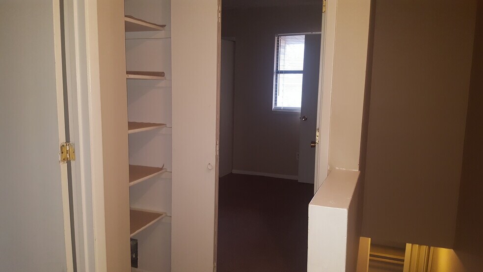 Building Photo - 1114 Johnson Ave