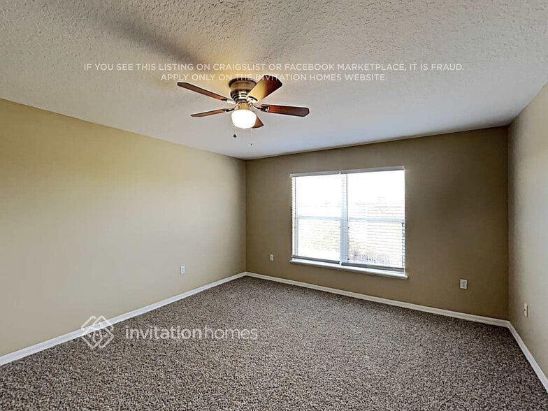 Building Photo - 13501 Mango Bay Dr