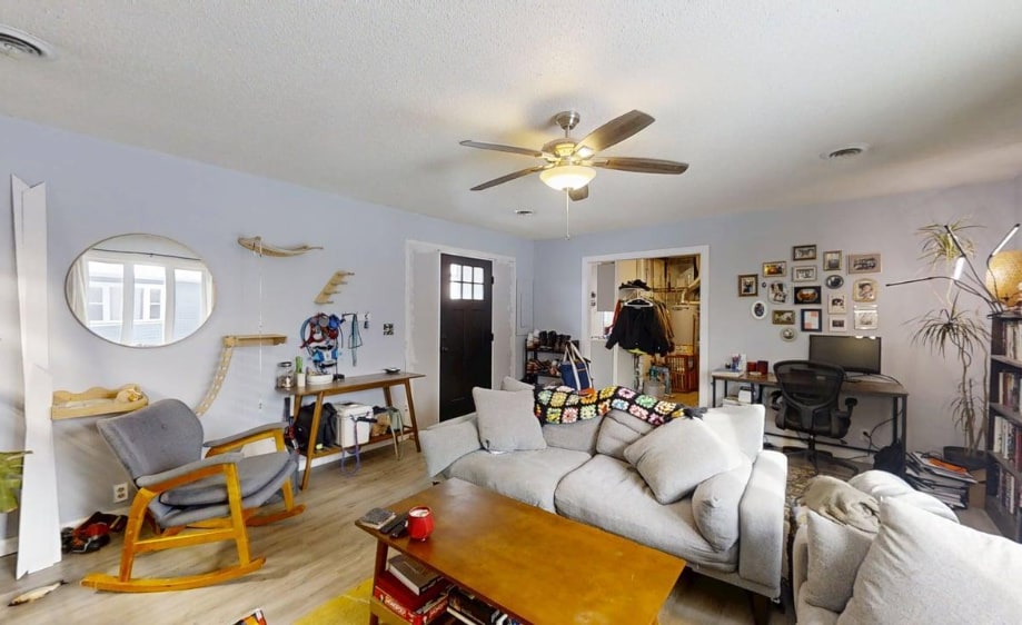 Living Space 1 off of side entrance - 1101 S Cottage Grove Ave