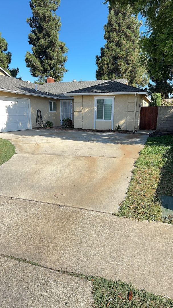 Building Photo - Beautiful remodeled home in the heart of A...