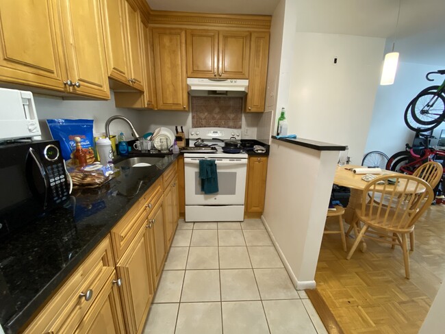Primary Photo - 2 Larose Pl