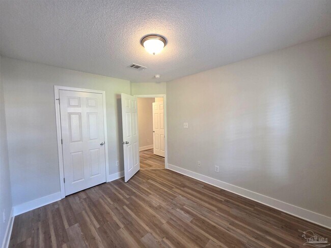 Building Photo - 5008 Orlando Ct