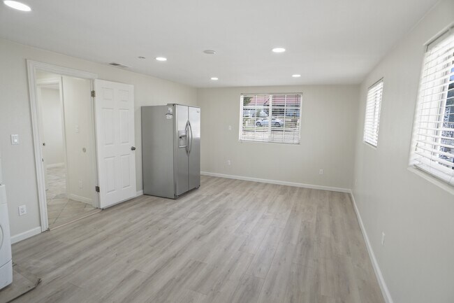 Building Photo - 13721 Woodcock Ave