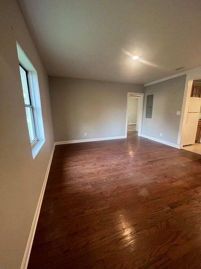 Building Photo - 3407 Rockwood Dr
