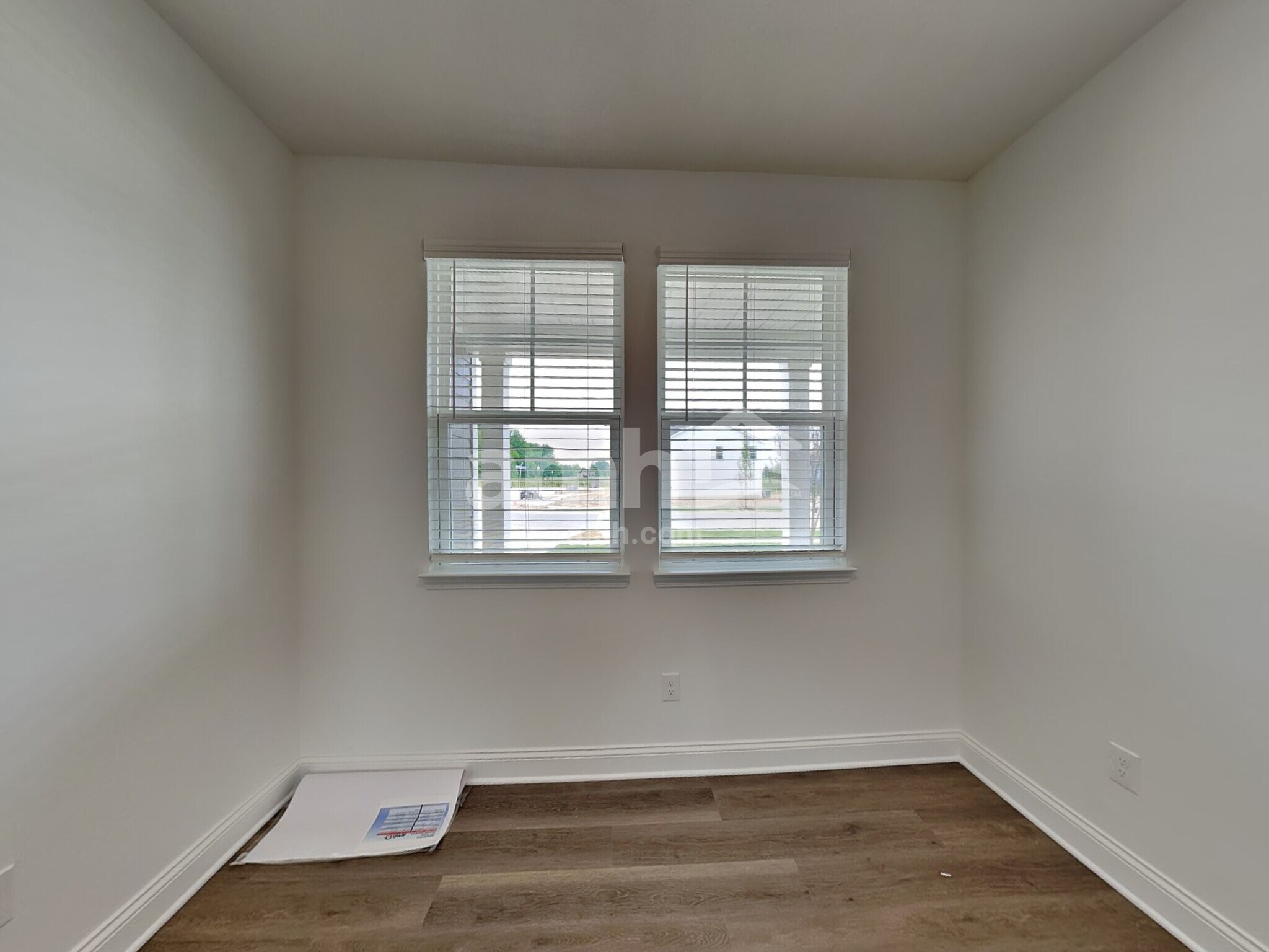 Building Photo - 9166 Henley Ave