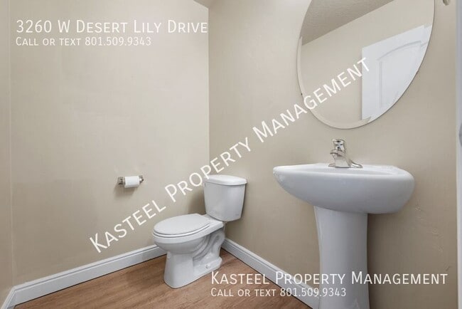 Building Photo - 3260 W Desert Lily Dr