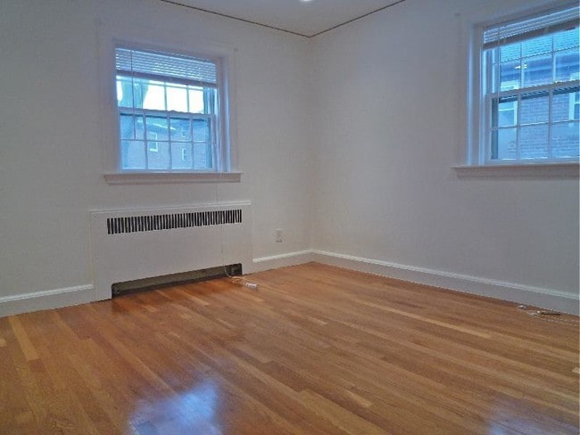 Building Photo - 75 Wyman St