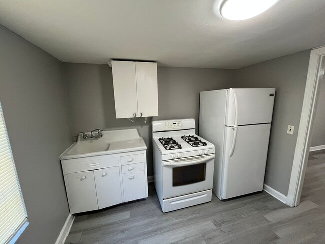 Building Photo - 2931 Howard Ave