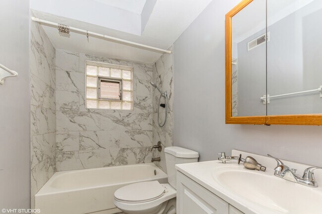 Building Photo - 87 Paxton Ave