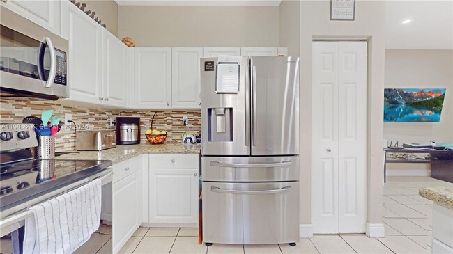 Building Photo - 12808 SW 132nd Terrace