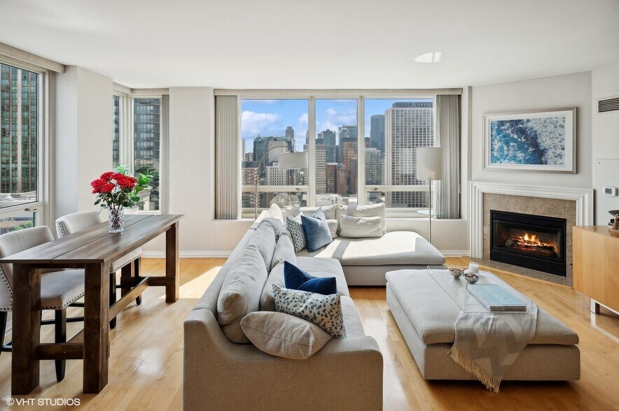 Building Photo - 33 W Ontario St