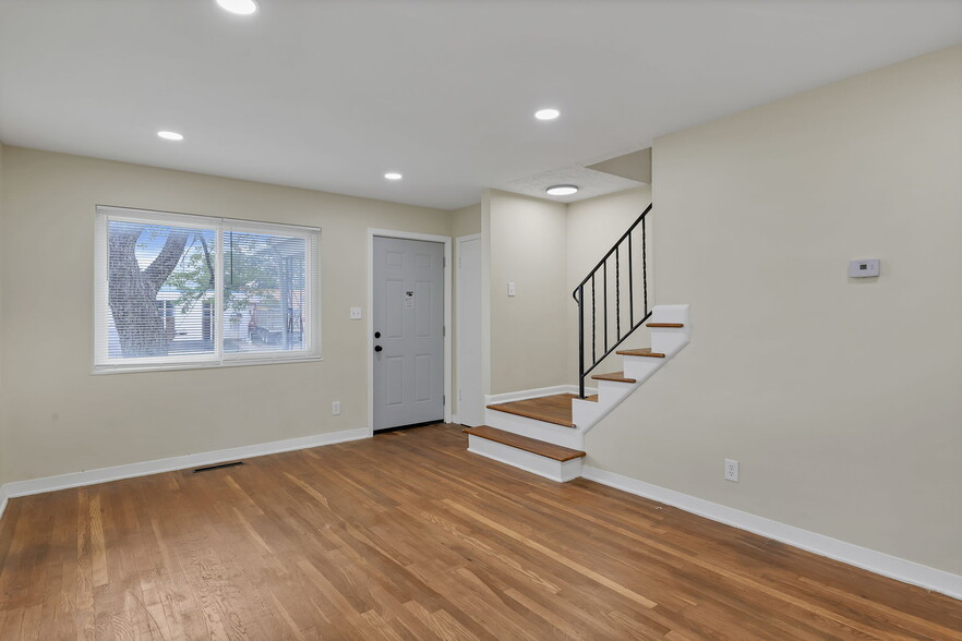 Building Photo - 3340 Sullivant Ave