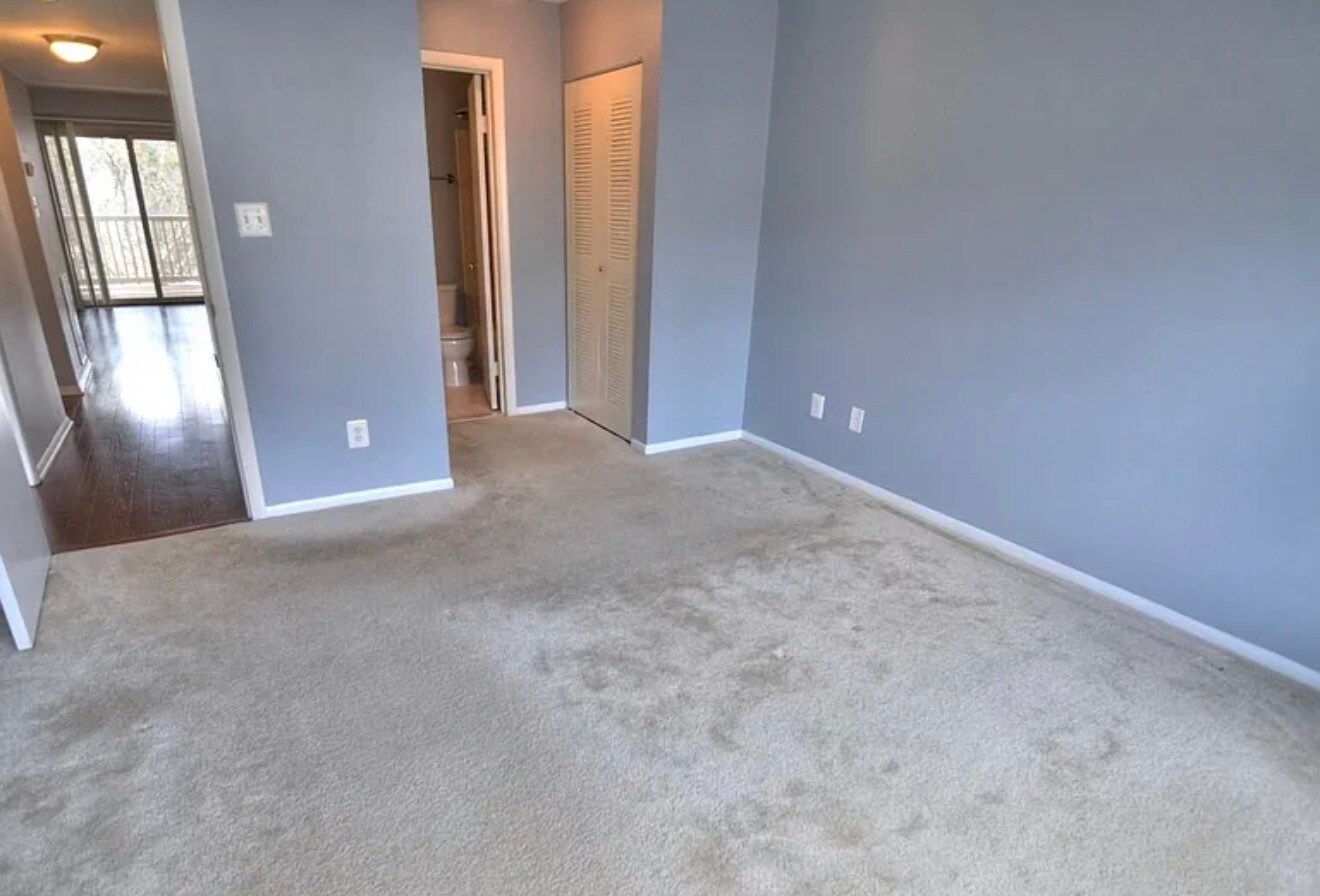 Building Photo - 1707 Ascot Way
