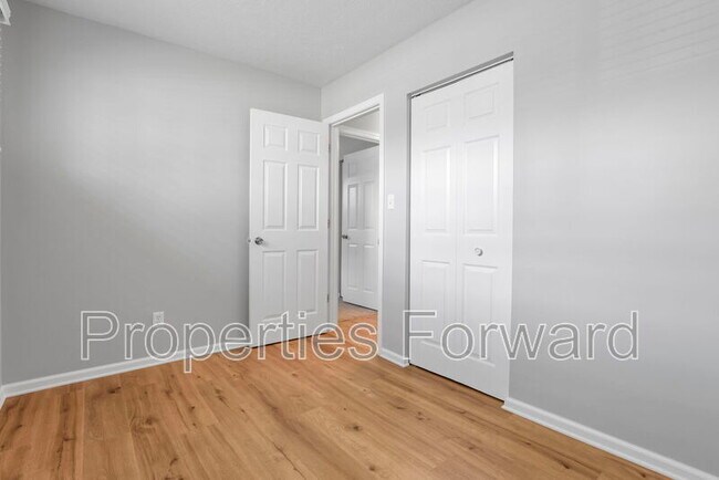 Building Photo - 4355 Maplegrove Dr