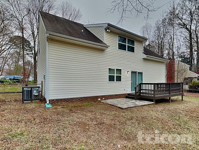 Building Photo - 6000 Whitewater Dr