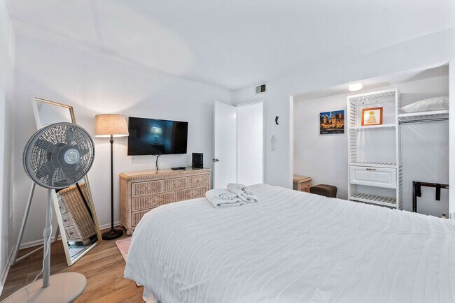 Building Photo - 850-A1A A1A Beach Blvd