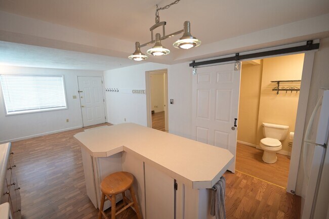 Building Photo - 2 bed 1.2 bath in Sequim