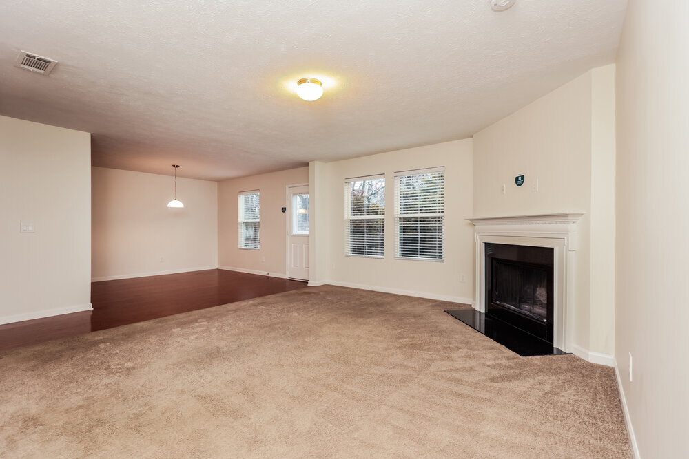 Building Photo - 2716 Miranda Dr