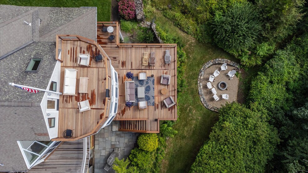 Building Photo - 43 Agamenticus Ave