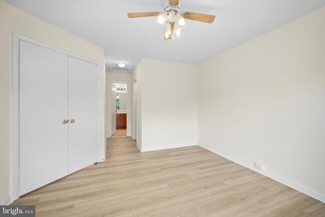 Building Photo - 44226 Mossy Brook Square