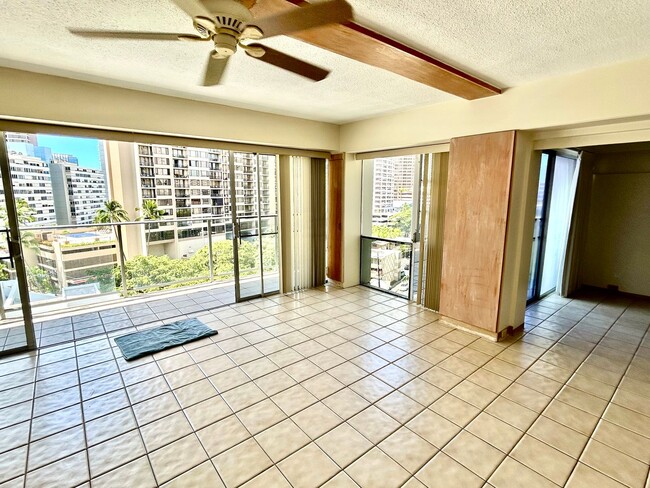 Building Photo - 1645 Ala Wai Blvd