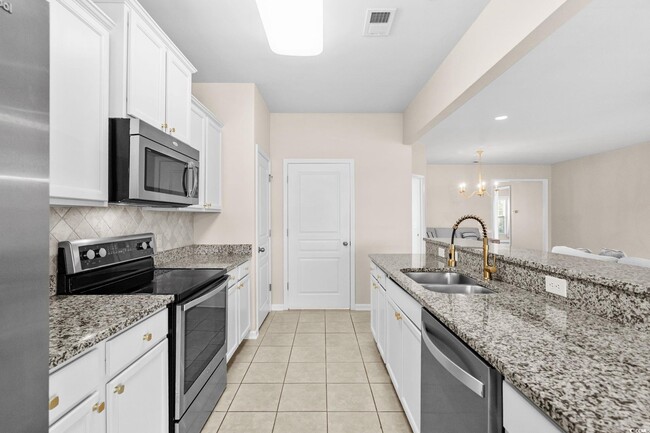 Building Photo - 2401 Hobart St