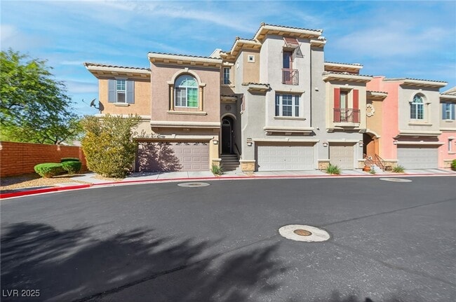 Building Photo - 10091 Sand Key St