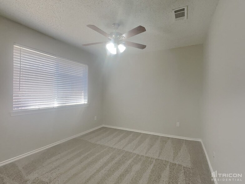 Building Photo - 4229 Estes Park Cir