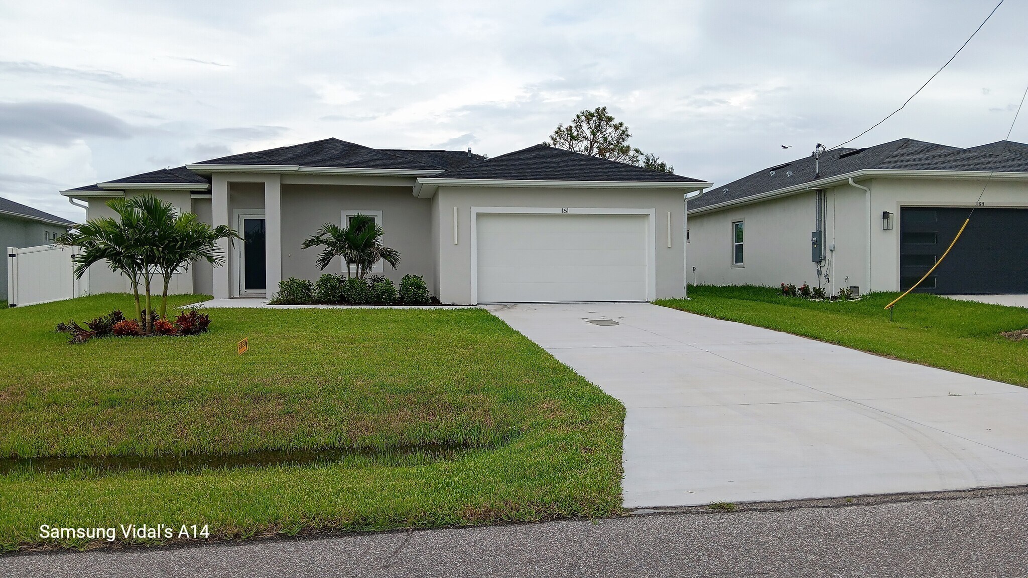 Building Photo - 161 Antilla Dr