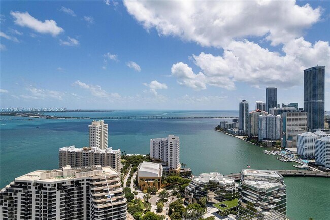 Building Photo - 888 Brickell Key Dr