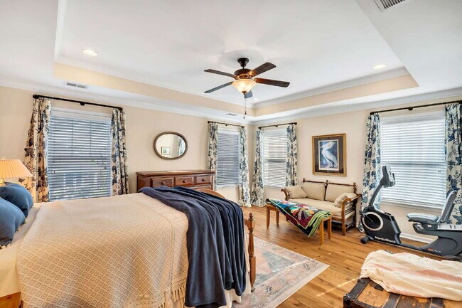 Building Photo - Gigantic Gorgeous Home in Pooler!