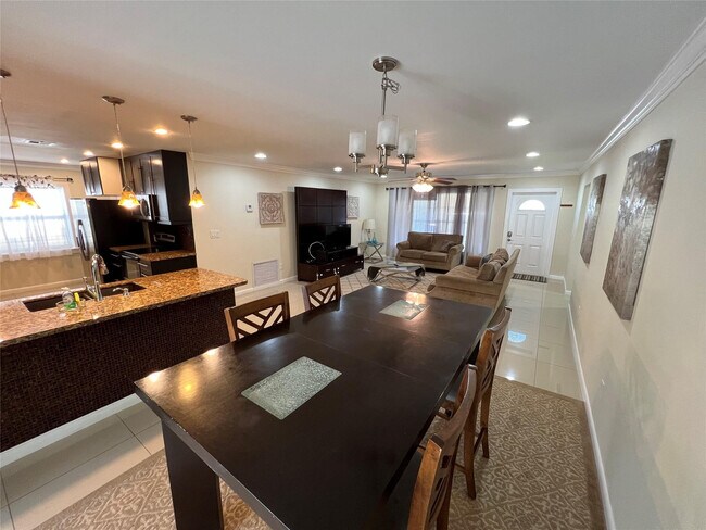 Building Photo - 9302 Pl