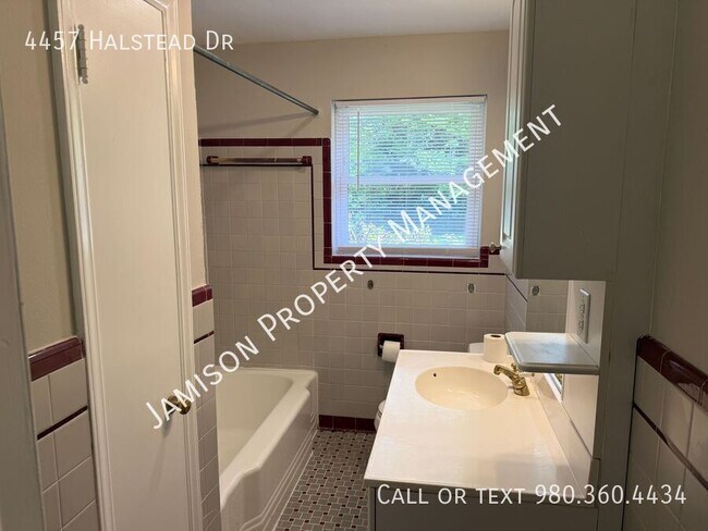 Building Photo - 4457 Halstead Dr