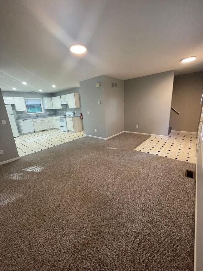 Building Photo - 230/232 Brookridge Ct.