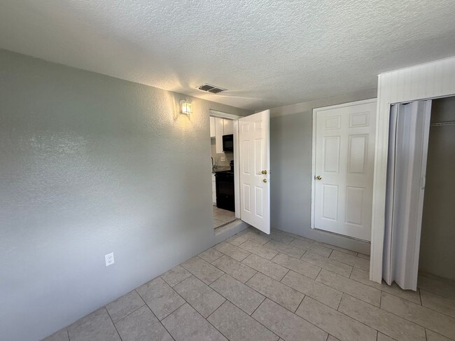 Building Photo - 1450 Powhatan Ct