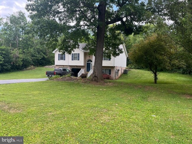 Building Photo - 65 Bentley Dr