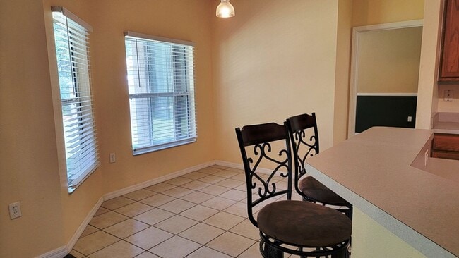 Building Photo - Large Citrus Springs 4/2/2