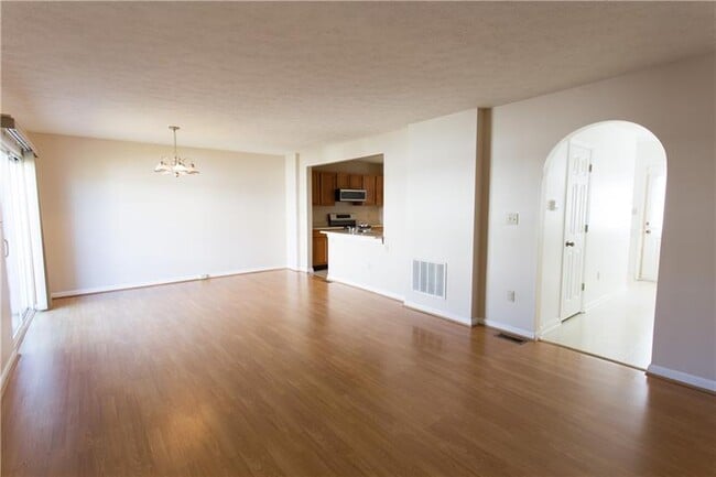 Building Photo - 3304 Timberglen Dr