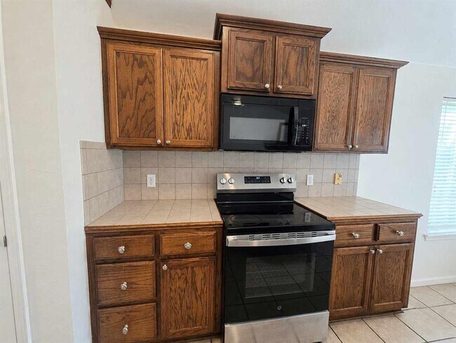 Building Photo - 16001 Korie Dr