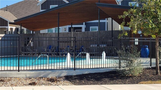 Building Photo - 5412 Golden Canary Ln