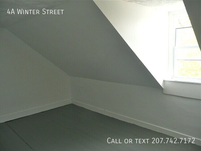 Building Photo - 4A Winter St