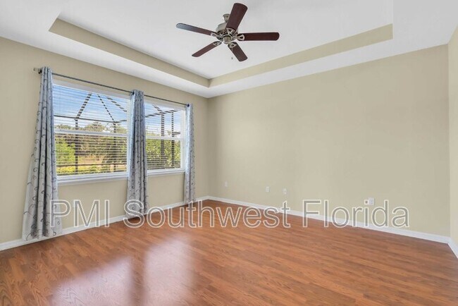 Building Photo - 2844 Esmeralda Dr