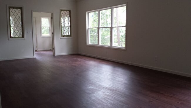 Building Photo - 708 S Henderson St