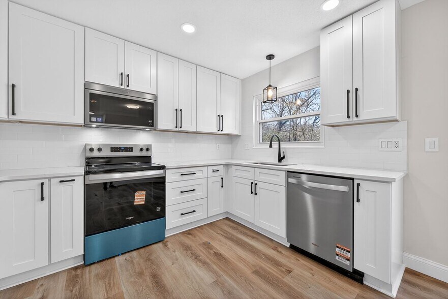 Building Photo - 1447 Pepperdine Ct