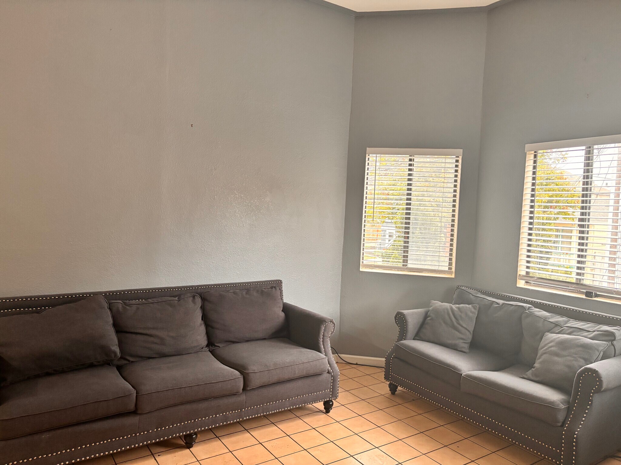 Building Photo - 3221 Helen St