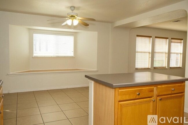 Building Photo - 1613 Apollo Cir